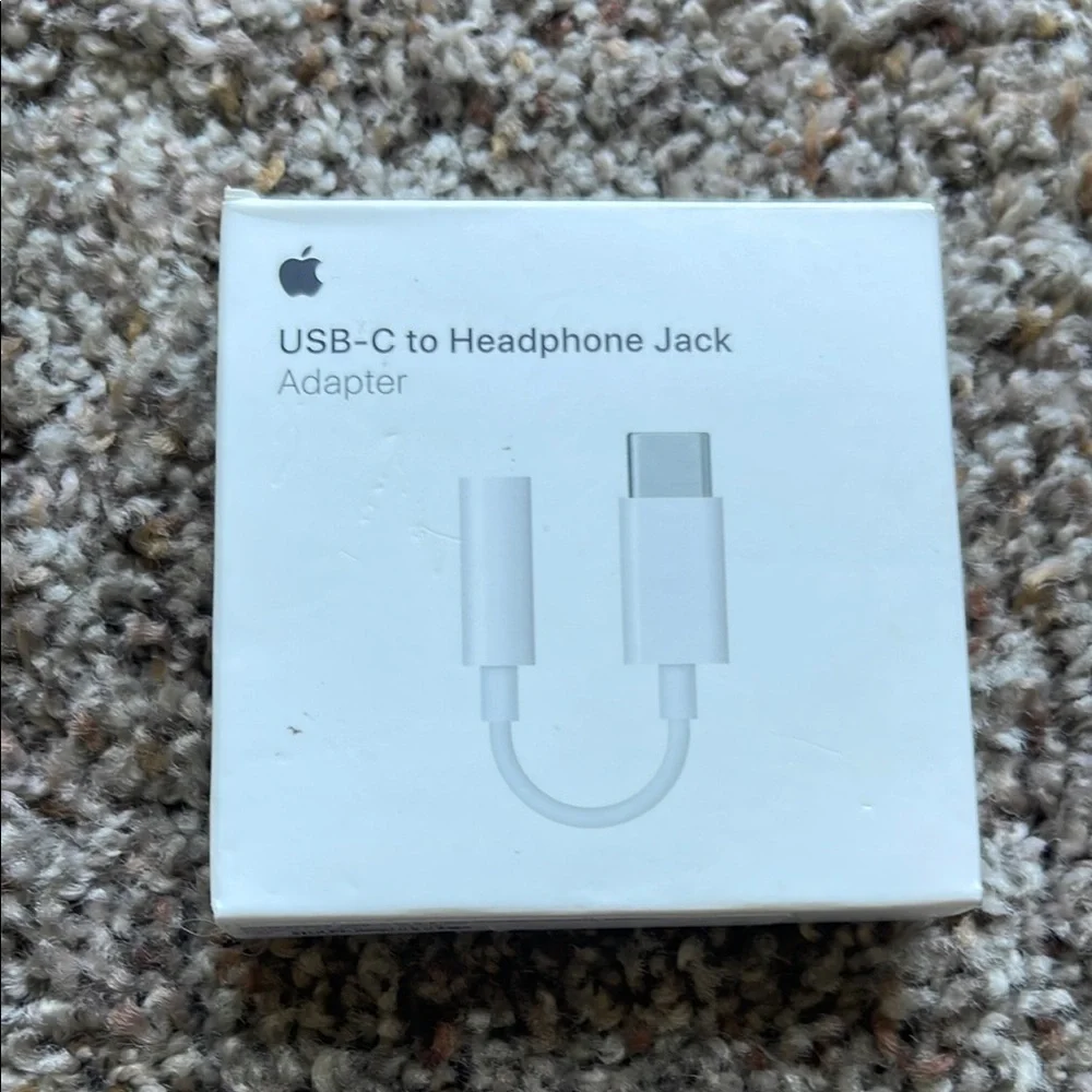 Apple White lightening to Headphone Jack Adapter